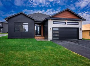 13 Reddley Place Conception Bay, South, NL A1W5M4