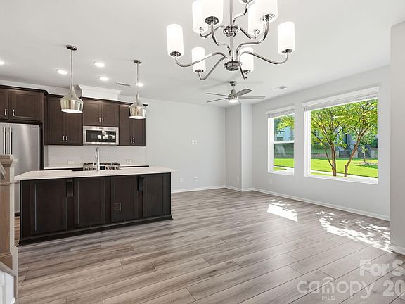 5th image of 1450 Winding Stream Rd