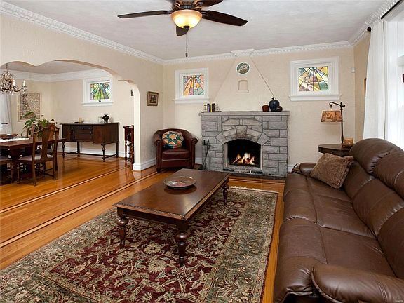 2nd image of 7039 Stanford Ave