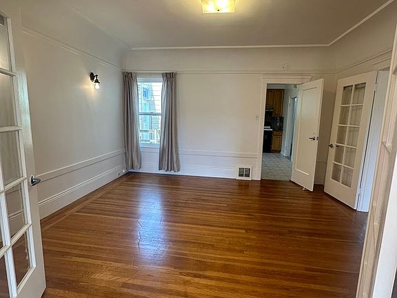 5th image of 455 22nd Ave
