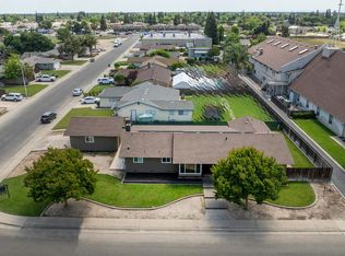2211 California St, Escalon, CA 95320