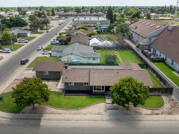 2211 California St, Escalon, CA 95320