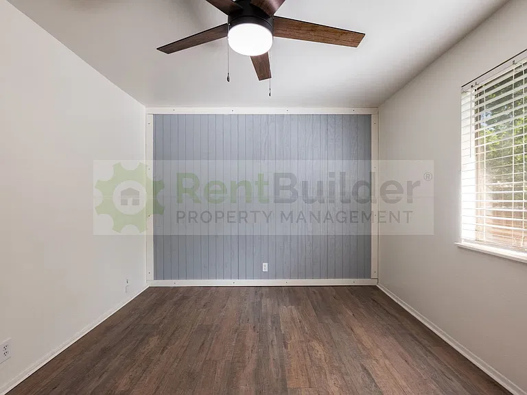 1601 Pennsylvania St NE #4 — Photo 11