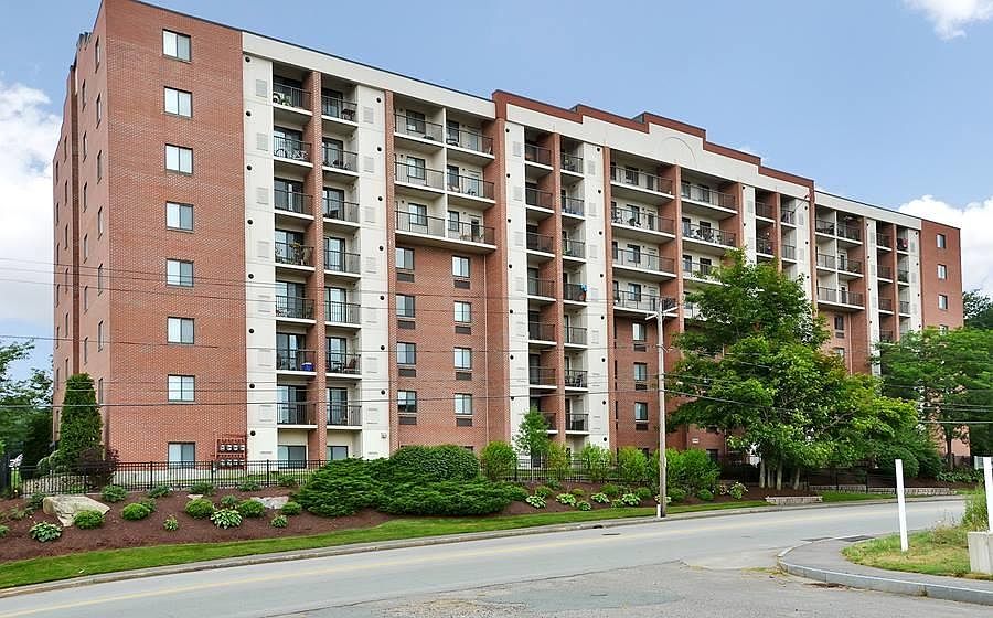 2nd image of 152 Quarry St