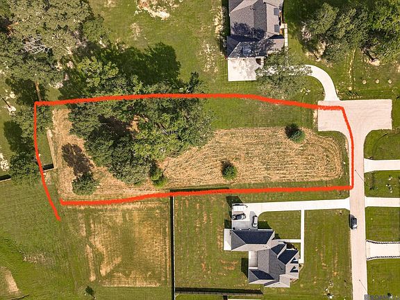 4th image of 4811 Hilltop Dr