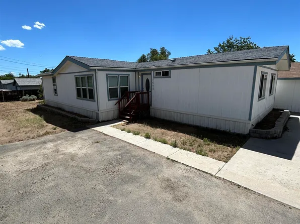 5605 Pearl Dr, Sun Valley, NV 89433