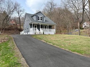 34 Ludlow Rd, South Hadley, MA 01075