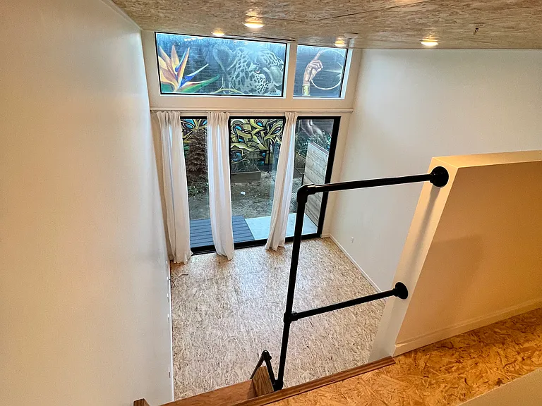 2142 Logan Ave #1 — Photo 3