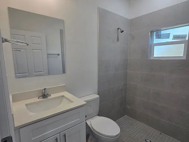 3301 69th St W — Photo 11