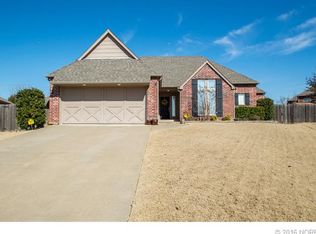1505 W 117th Ct S, Jenks, OK 74037