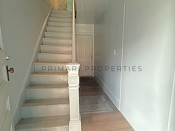 2nd image of 211 Ash St #2