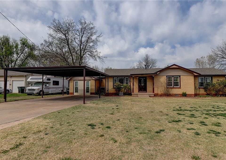 1st image of 3921 E Fairview Dr