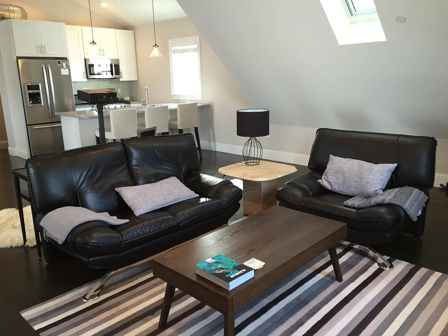 2 bed, 1248 sqft, $3,950 — Photo 4
