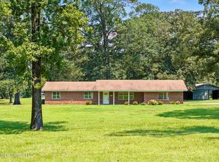 1097 Van Norman Curv, McComb, MS 39648