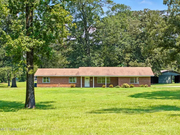 1097 Van Norman Curv, McComb, MS 39648