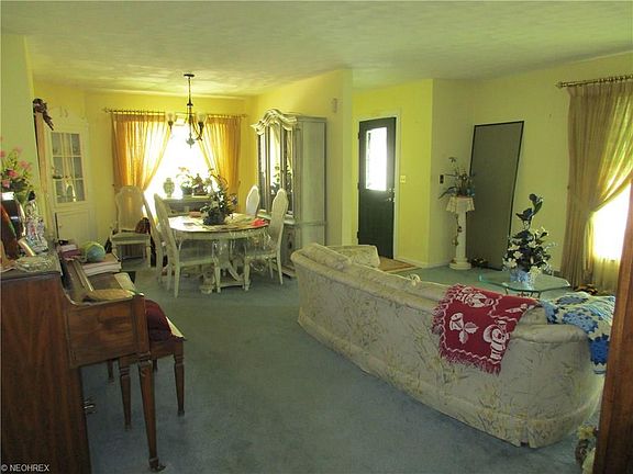 3rd image of 709 Birch Hill Dr