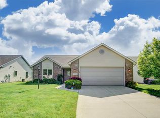 15824 Classic Lake Dr, Huntertown, IN 46748
