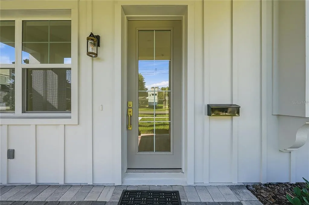 3 bed, 2.5 bath, 1458 sqft, $3,750 — Photo 4
