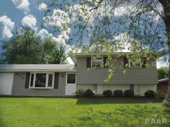 209 Cobblestone Ln, East Peoria, IL 61611