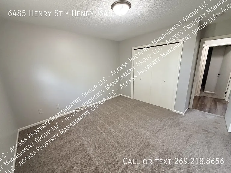 6485 Henry St #HENRY 6485 — Photo 17