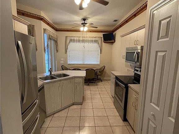 5th image of 3397 Mystic River DR