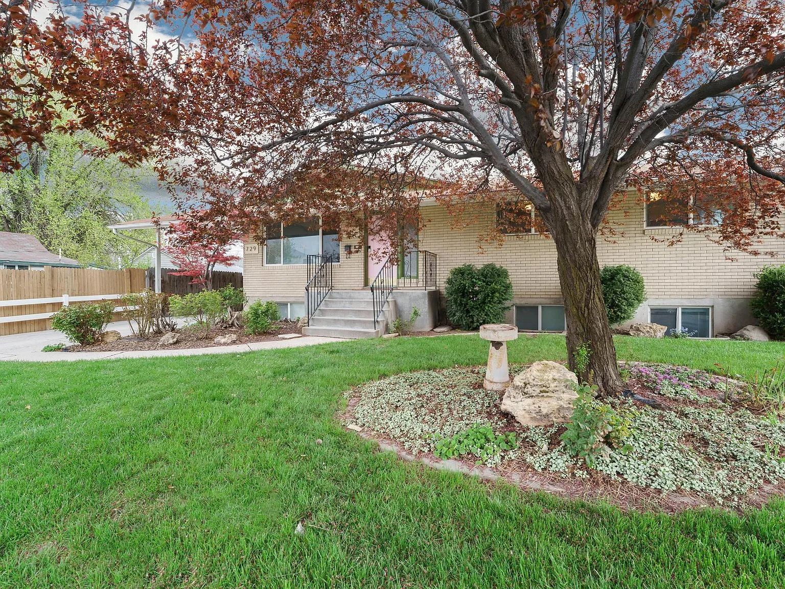 3 bed, 1700 sqft, $3,200 — Photo 2
