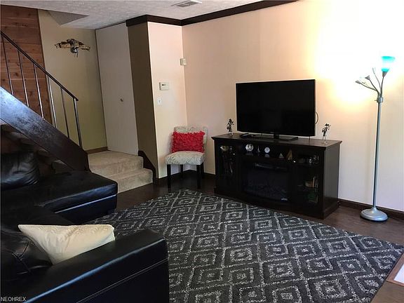 5th image of 20425 Williamsburg Ct #221A