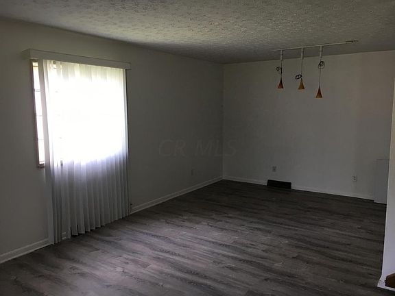 4th image of 3708 Dorothy Dr