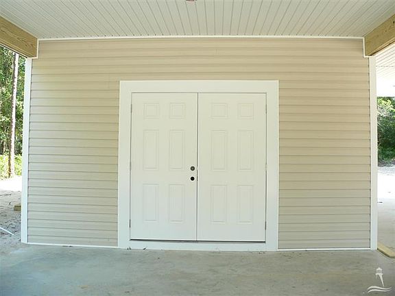 5th image of 140 NE 4th Drive