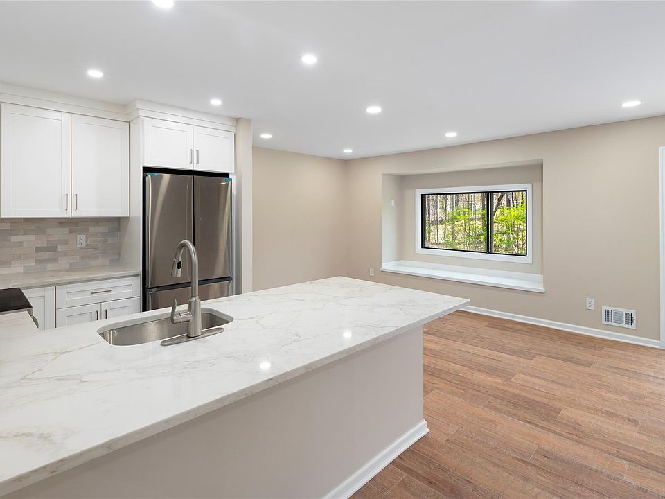 1st image of 56 Kirby Close #D