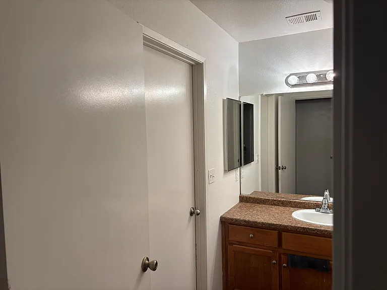 1190 S Winery Ave #234 — Photo 14