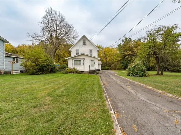 148 E Division St, Watertown, NY 13601