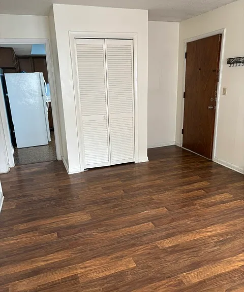 304 Longview St #B4 — Photo 7