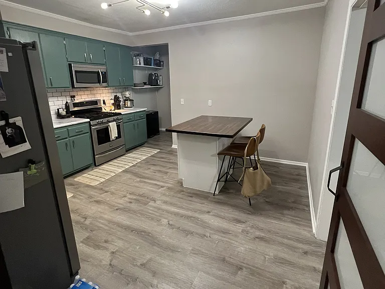 413 19th Ave NE #1 — Photo 7