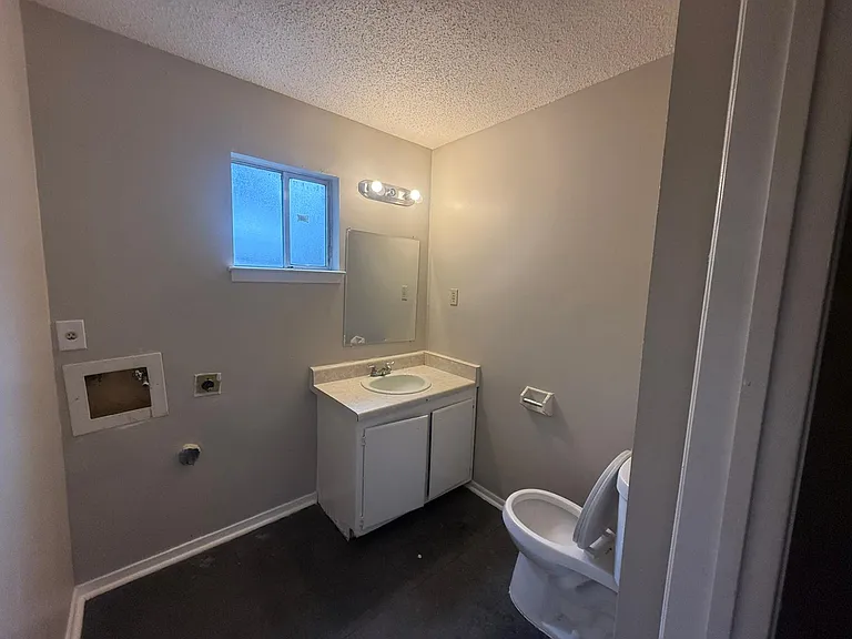 3056 Saint Croix Pl — Photo 3