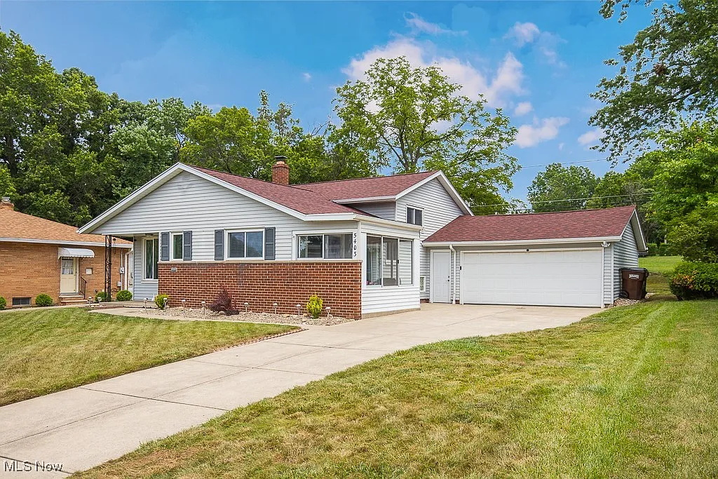 5403 Amherst Dr photo 1