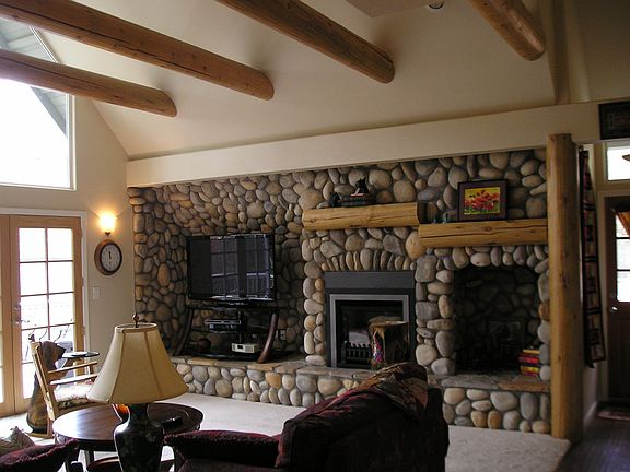 3rd image of 18036 Foxtail Dr
