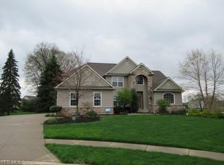 2805 Chaddington Cir NW, Uniontown, OH 44685