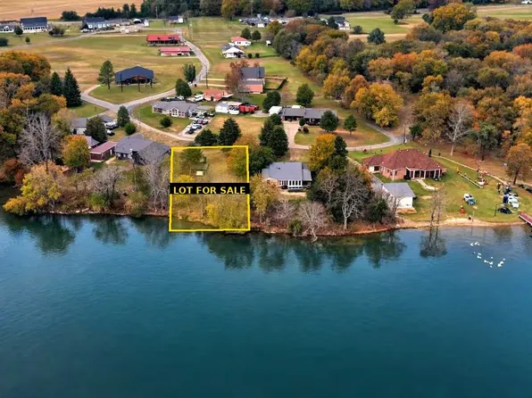466 W Shore Dr, Wills Pt, TX 75169