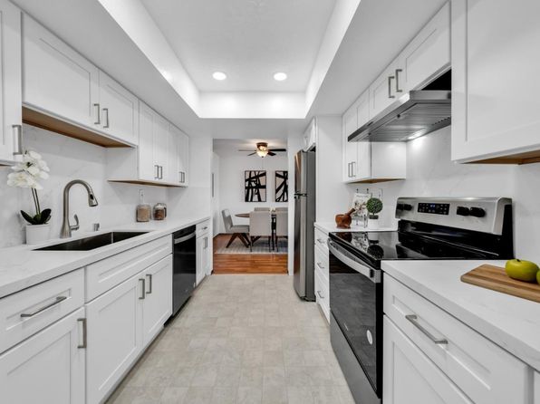 1500 Howard Ave APT 308, Burlingame, CA 94010