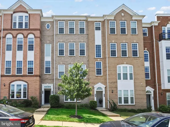 42691 Wardlaw Ter, Ashburn, VA 20147