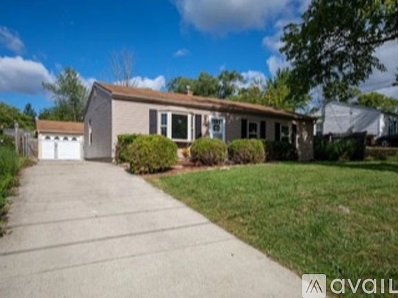 2nd image of 9659 Crestbrook Dr