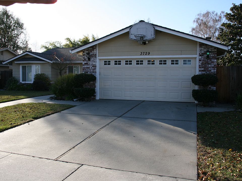 1st image of 3729 Moultrie Dr
