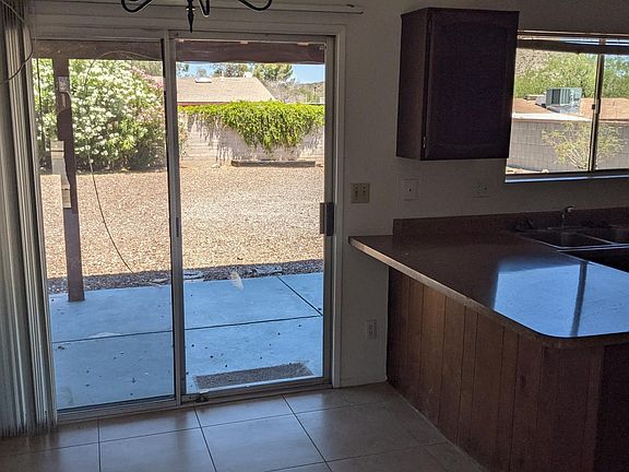 5th image of 2990 W San Juan Dr