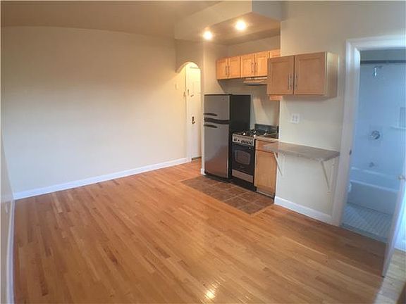 3rd image of 141 W 139th St APT D54