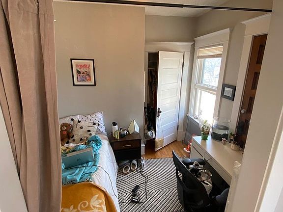 2nd image of 2939 Bryant Ave S #2939