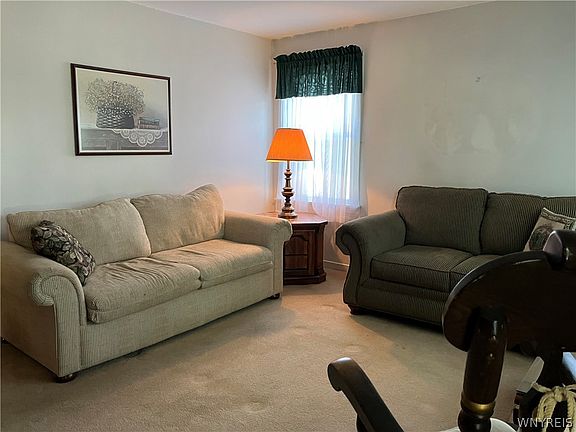 5th image of 14 Hemenway Rd