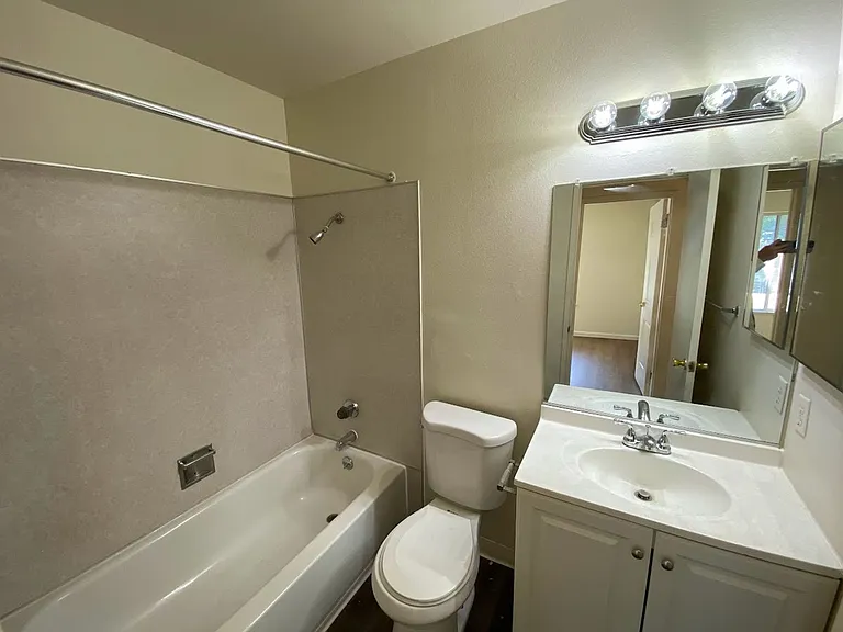6804 Harlequin Way — Photo 8