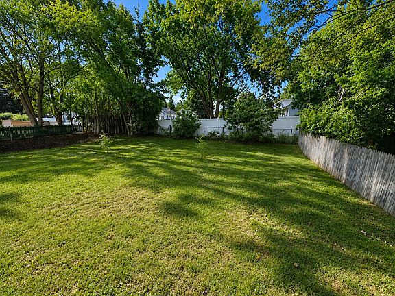 5th image of 135 Harrington Avenue