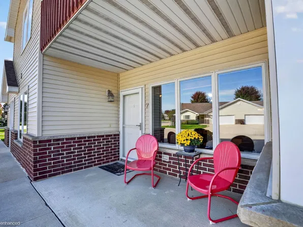 4241 Eastpark Rd Unit 7, Cedar Falls, IA 50613